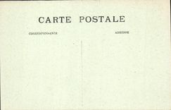 VINTAGE POSTCARD Cathedral of Amiens the whining Child