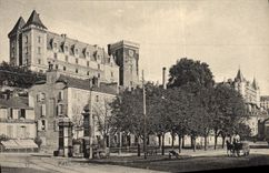CPA Pau Le Chateau Place de la monnaie