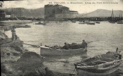 CPA Toulon Mourillon Anse du Fort Saint Louis Barques Bateaux