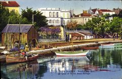 VINTAGE POSTCARD Dimension Of Bandol Azure on sea the quay and Hotel Beautiful shore Boats