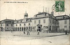 VINTAGE POSTCARD Bar On Paddle Town hall
