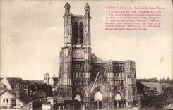 VINTAGE POSTCARD Troyes the Cathedral Saint Pierre