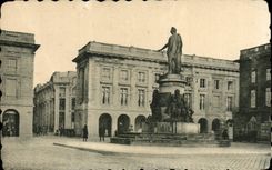 CPA Reims Place Royale Et Statue De Louis XV