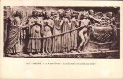 CPA Reims La Cathedrale Les Damnes Traines En Enfer Diable