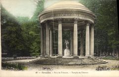VINTAGE POSTCARD Versailles Park De Trianon Temple De I' Amour
