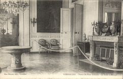 VINTAGE POSTCARD Versailles Palate of Small Trianon dining room