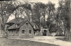 VINTAGE POSTCARD Versailles Hamlet of Trianon the farm