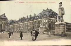 VINTAGE POSTCARD Northern Versailles Wing of the Court of Entry of the Castle the vault