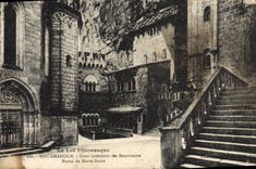 VINTAGE POSTCARD Rocamadour Interior Court of the Sanctuaries Square of Notre Dame