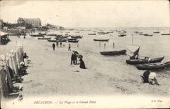 VINTAGE POSTCARD Arcachon the Beach and the Large Hotel