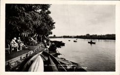 VINTAGE POSTCARD Vichy Edges of Allier the Landing stage of canoeing