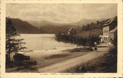 VINTAGE POSTCARD the Lake Chambon