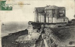 VINTAGE POSTCARD Talmont the Bedside De I' Eglise