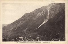 CPA Chamonix Vue Generale Et Le Mont Blanc