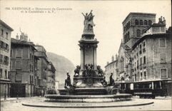 CPA Grenoble Monument du Centenaire et la Cathedrale Tramway