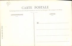 VINTAGE POSTCARD Amiens three Close relations