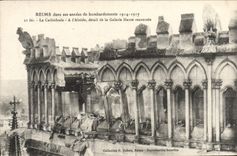 POSTAL Reims de la VENDIMIA en sus años de bombardeos la catedral