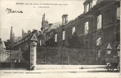 POSTAL Reims de la VENDIMIA en sus años de bombardeos el palacio del arzobispo de Militaria