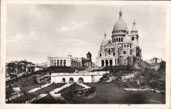 MODERN CARD Paris the Sacring Heart and the Public garden Saint Pierre