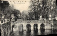 Jardín de Nimes de la POSTAL de la VENDIMIA de los jardines romanos de la fuente