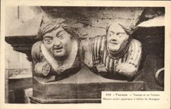 VINTAGE POSTCARD Valves and his Wife House having belonged has Gilles of Brittany