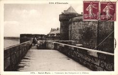 VINTAGE POSTCARD Holy Malo Walk of the Walls and the Castle