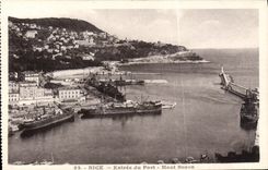 CPA Nice Entree du Port Mont Boron Bateau