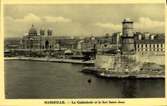 CPA Marseille La Cathedrale et le Fort Saint Jean 