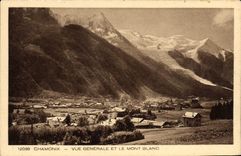 CPA Chamonix Vue Generale Et Le Mont Blanc