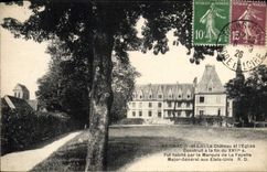 VINTAGE POSTCARD Reignac the Castle And I' Eglise