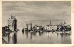 VINTAGE POSTCARD La Rochelle the Tower Saint Nicolas and the Tower of the Chain