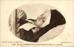 Jefe de la POSTAL de la VENDIMIA de Bienhereuse Bernadette en su caza