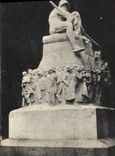 VINTAGE POSTCARD Monumento has Felice Cavallotti