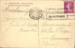 Cortes de ley de Strassburg de la POSTAL de la VENDIMIA e iglesia Plerre Saint la persona joven