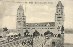 VINTAGE POSTCARD Koln Hohenzollernbrucke Portale Train