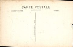 CPA Azay le Rideau Le Chateau Femme en Rouge