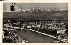 CPA Grenoble Vue Generale et les Alpes Teleferique