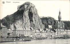 CPA Dinant Vue Generale Bateau