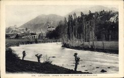 VINTAGE POSTCARD Heavy Edges Of Gave the Fort And the Basilica