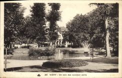 CPA Vichy Un Coin Des Nouveaux Parcs