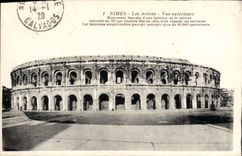 CPA Nimes Les Arenes Vue Exterieure