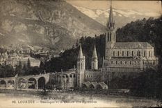 VINTAGE POSTCARD Heavy Basilica and the Chain of the Pyrenees