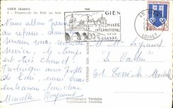 CPM Gien Promenade du Port au Bois