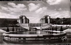 MODERN CARD Paris And Its Mervelles the palate of Chaillot seen of the gardens