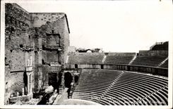 CPM Orange Interieur du Theatre Romain et les Colonnes 