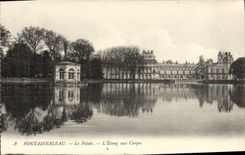 CPA Fontainebleau Le Palais L'Etang Aux Carpes