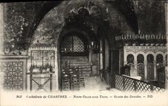 CPA Cathedrale De Chartres Notre Dame Sous Terre Grotte Des Druides