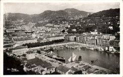 CPM Nice Le Port Bateau