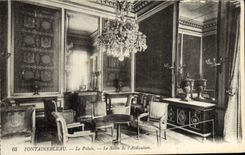 VINTAGE POSTCARD Fontainebleau the Palate the Living room De I' Abdication