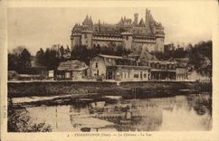 CPA Pierrefonds Le Chateau Le lac